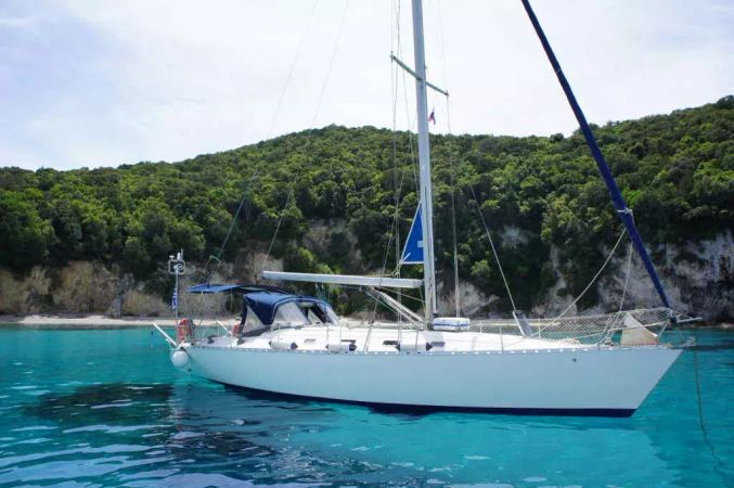 Atlantic Magic 44 | Amazon