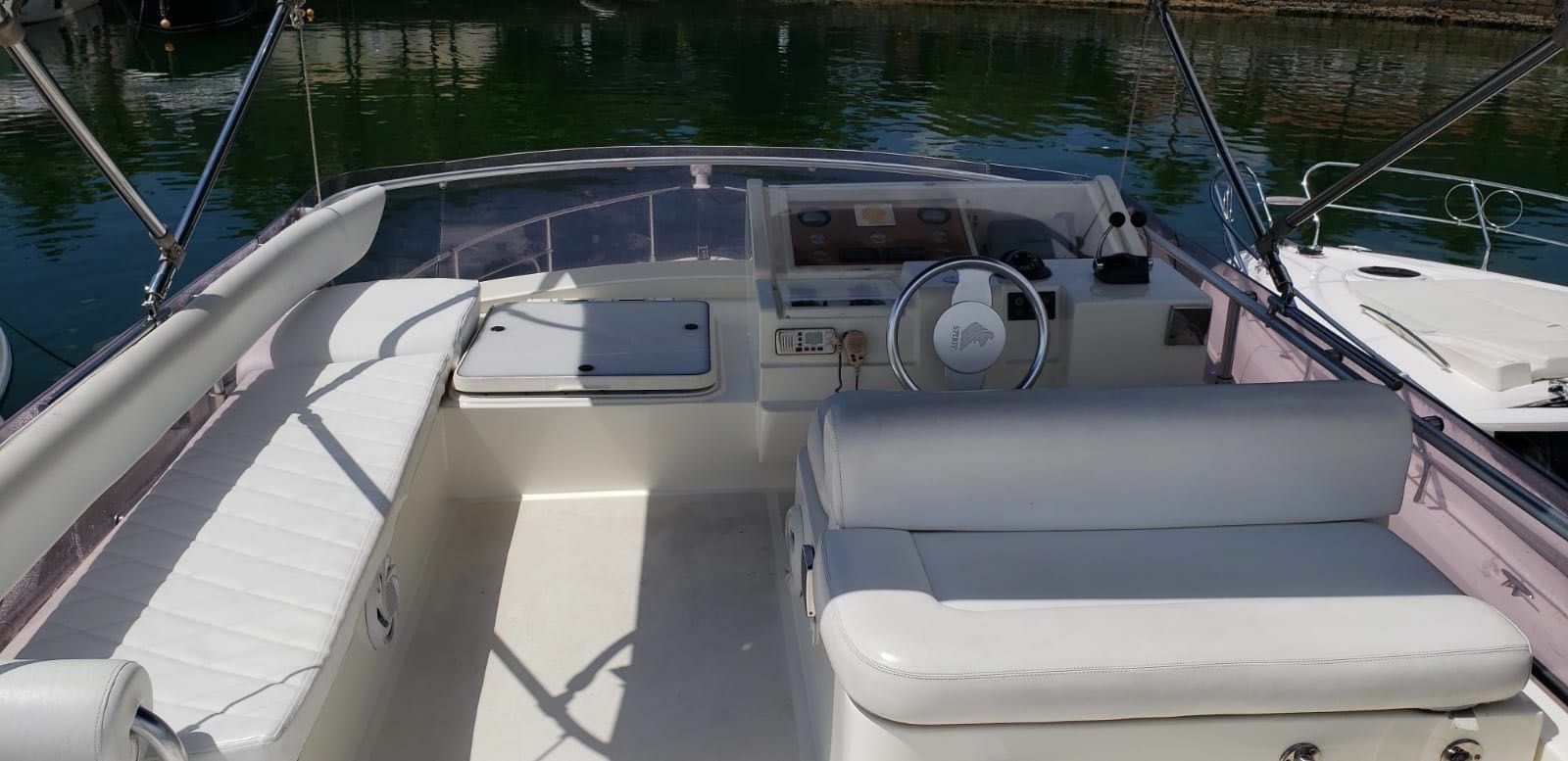 Ferretti 430 | Aquarius 3