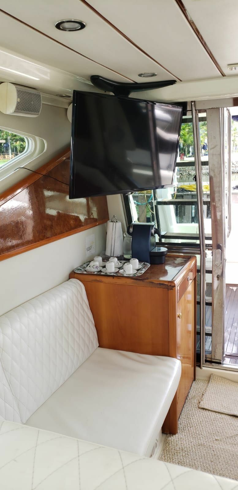 Ferretti 430 | Aquarius 3