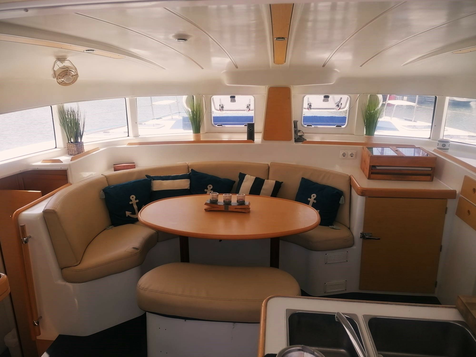 Lagoon 380 S2 | Magano