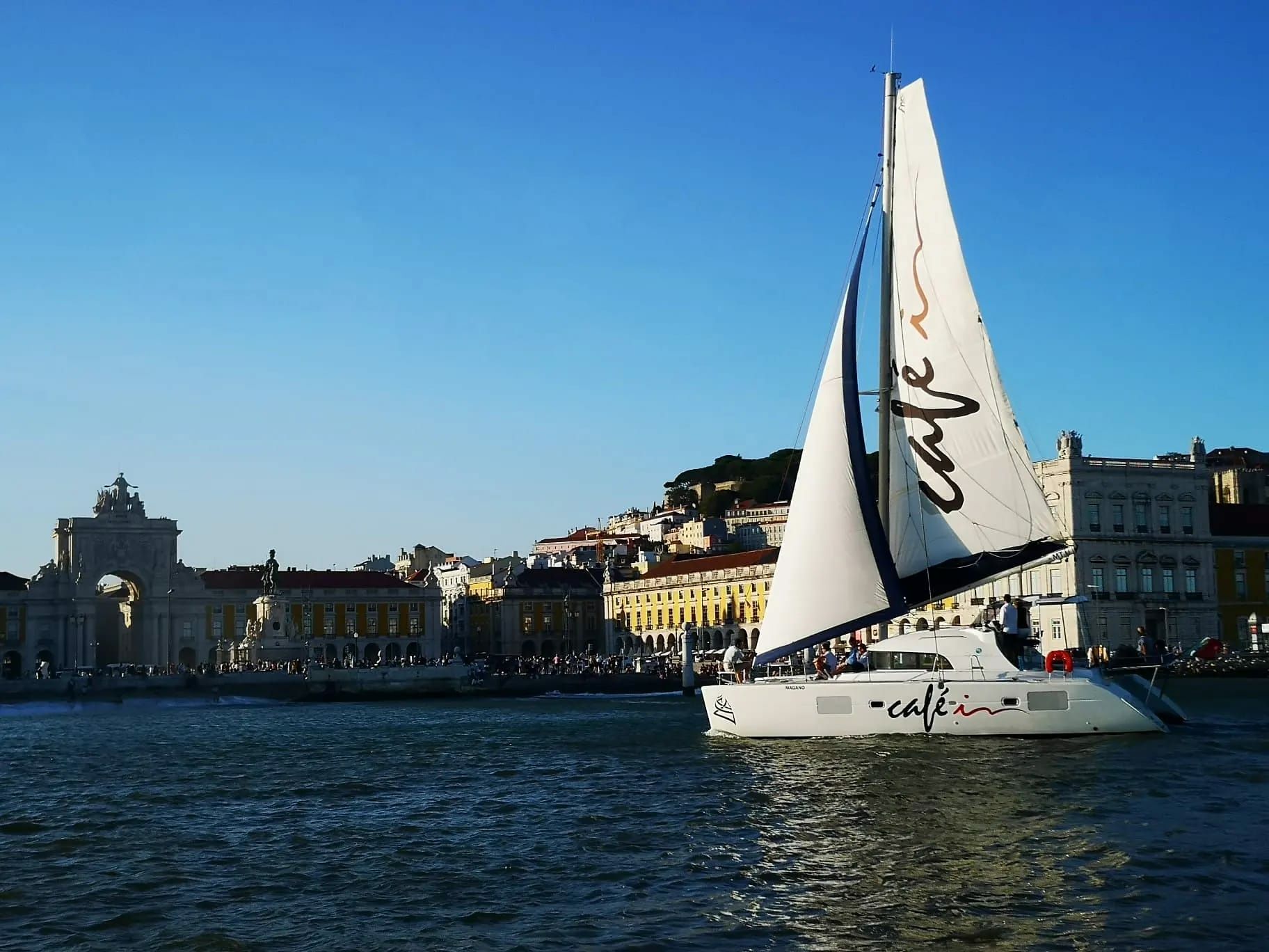 Lagoon 380 S2 | Magano