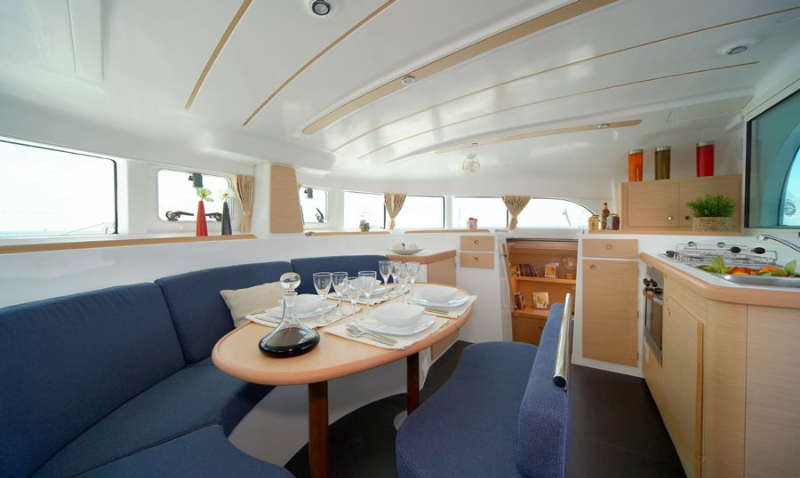 Lagoon 380 S2 | Magano