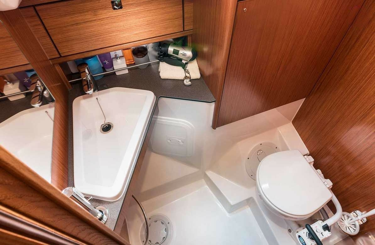 Bavaria Cruiser 34 | Fix