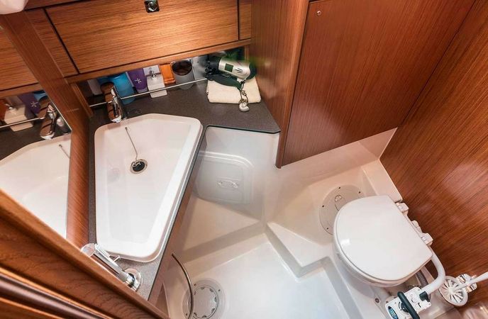 Bavaria Cruiser 34 | Fix