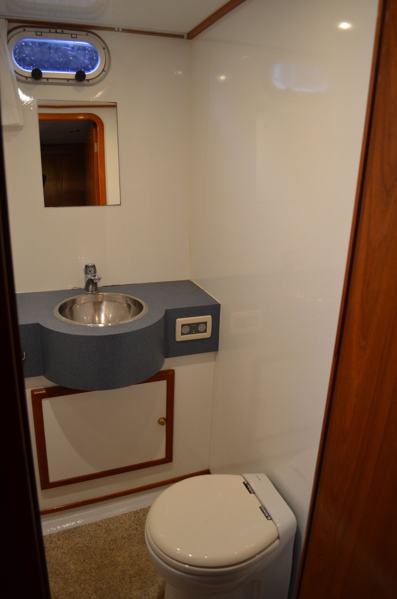 De Drait Advantage 42 | Saphir