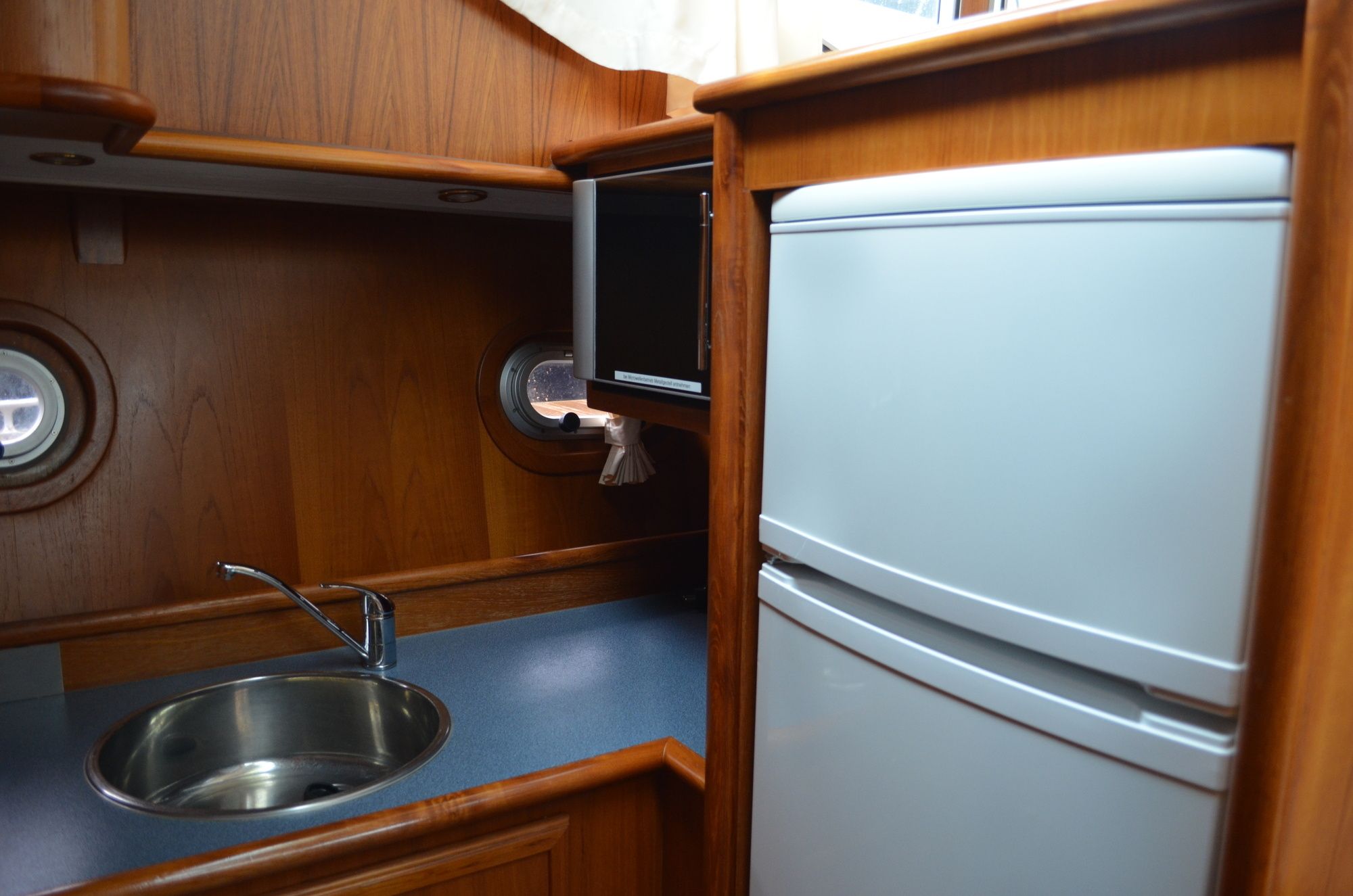 De Drait Advantage 42 | Saphir