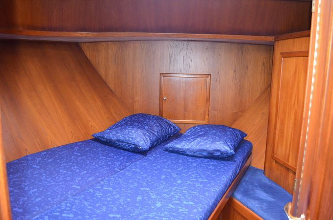 De Drait Advantage 42 | Blue Sky