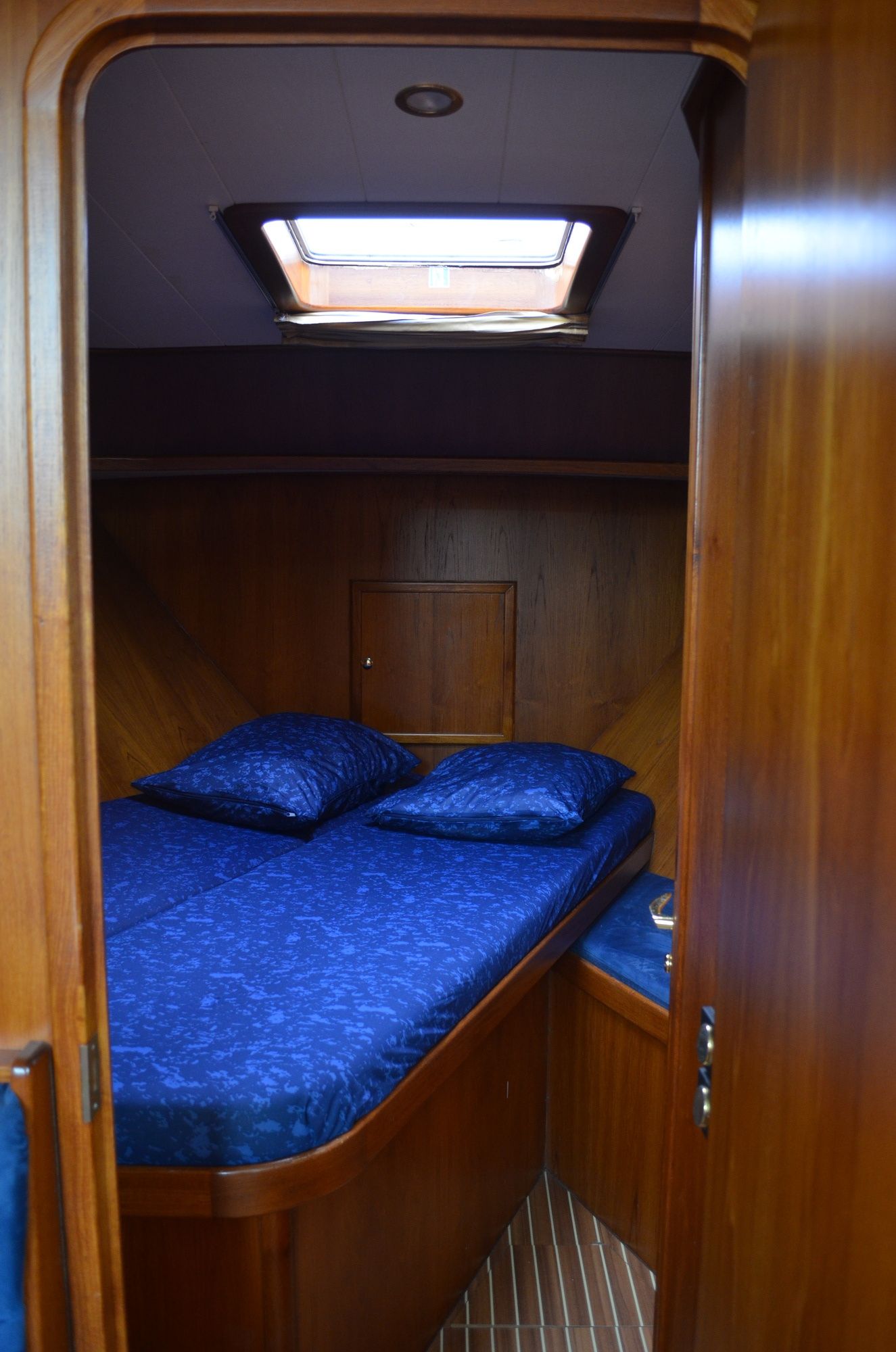 De Drait Advantage 42 | Blue Sky