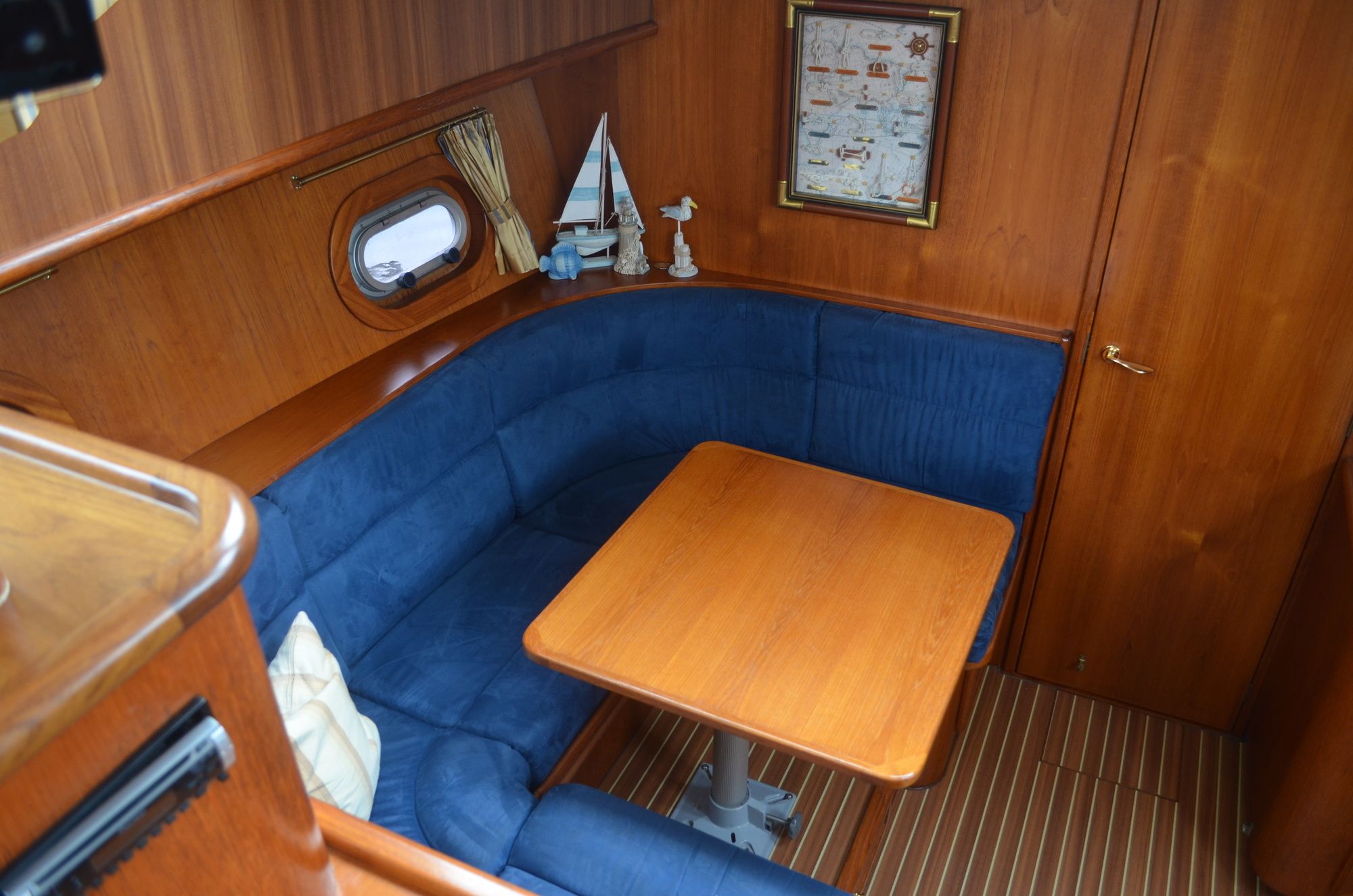 De Drait Advantage 42 | Blue Sky