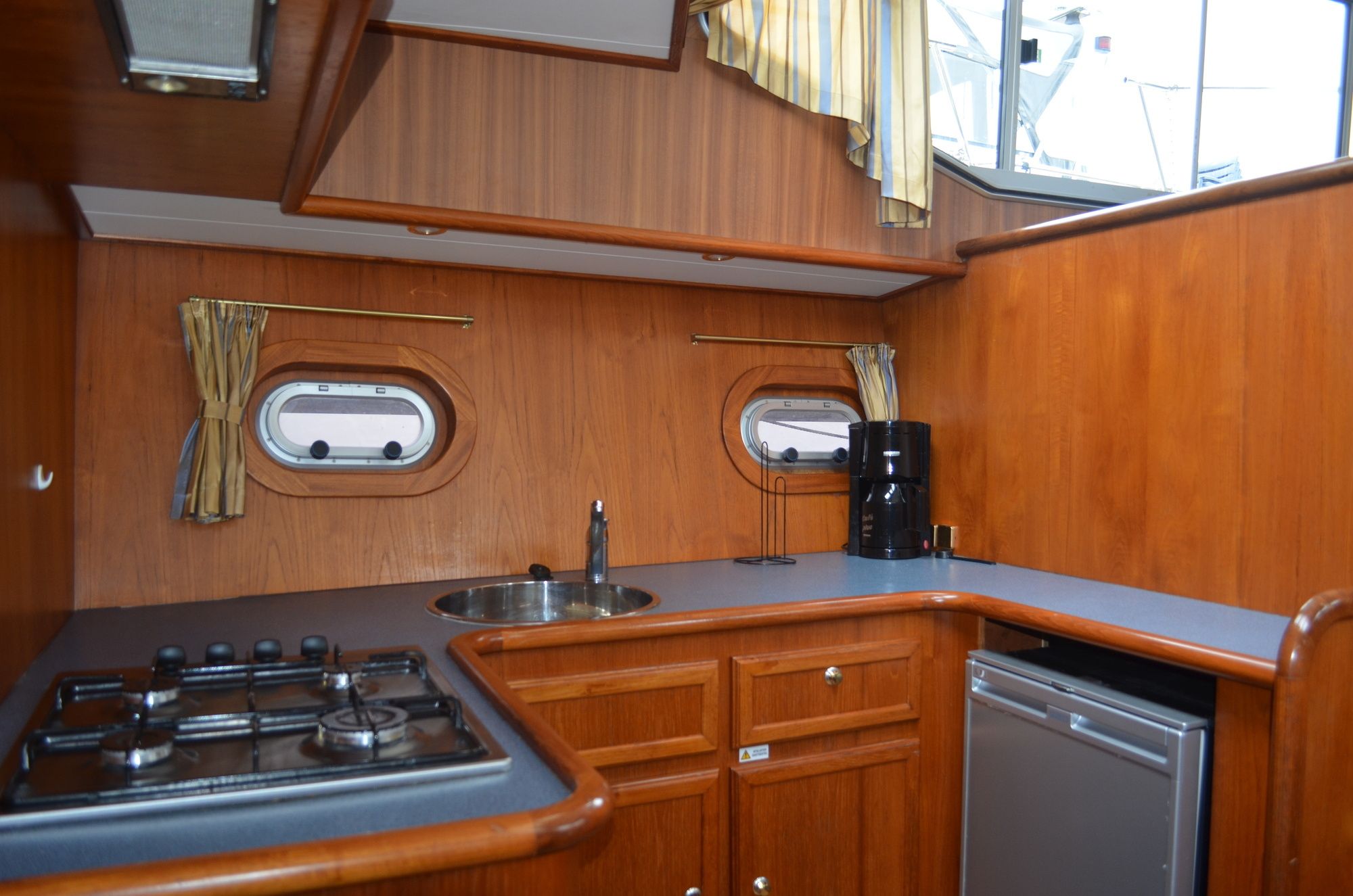 De Drait Advantage 42 | Blue Sky