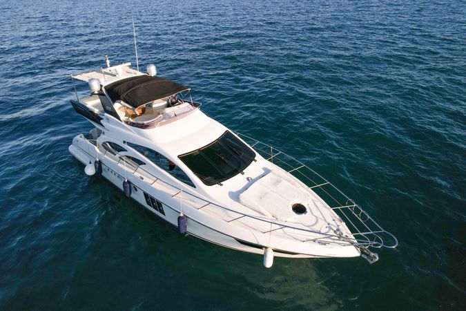 Azimut 55 | The Galeria