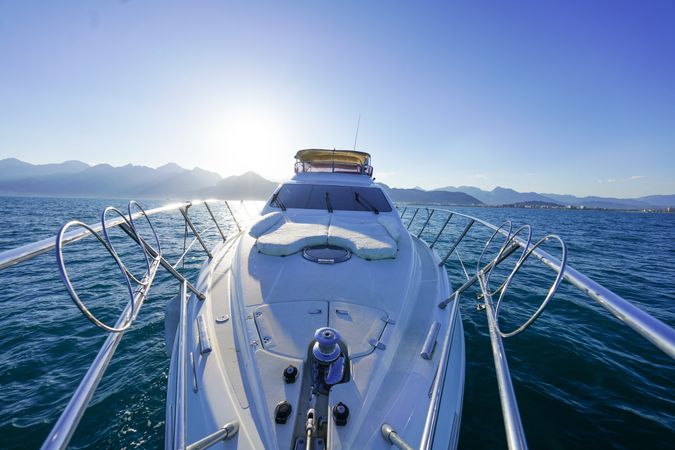 Azimut 55 | The Galeria