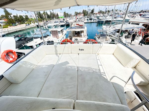Azimut 55 | The Galeria