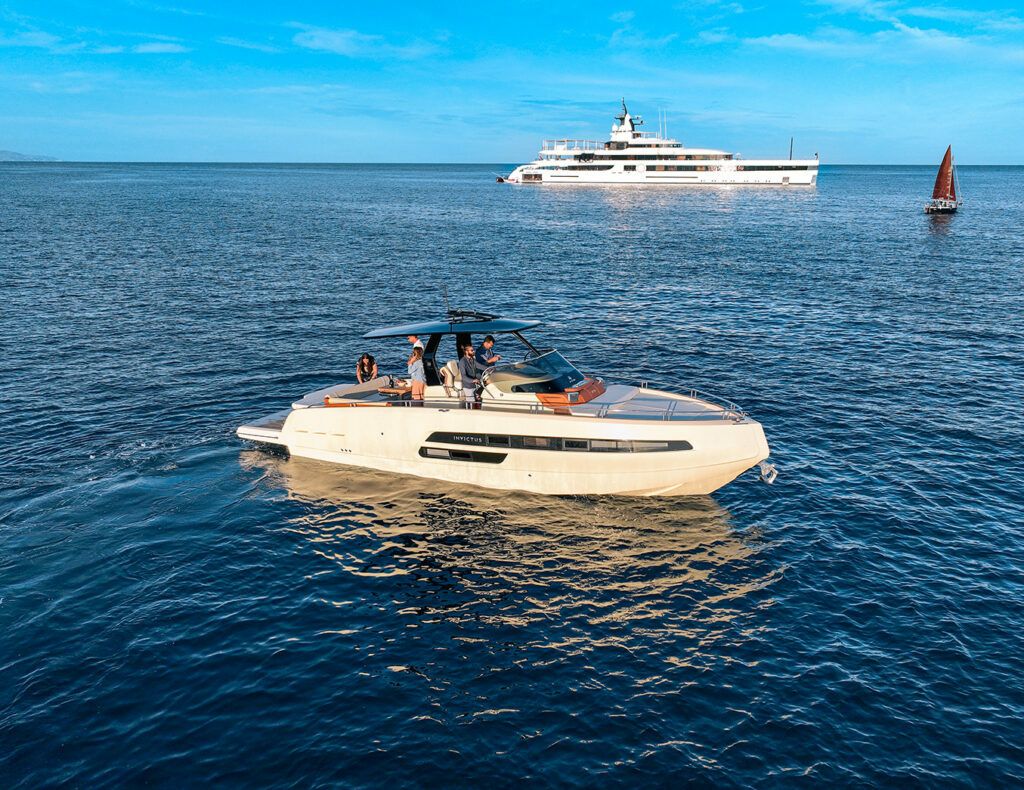 Invictus GT 370 | Panna Cotta