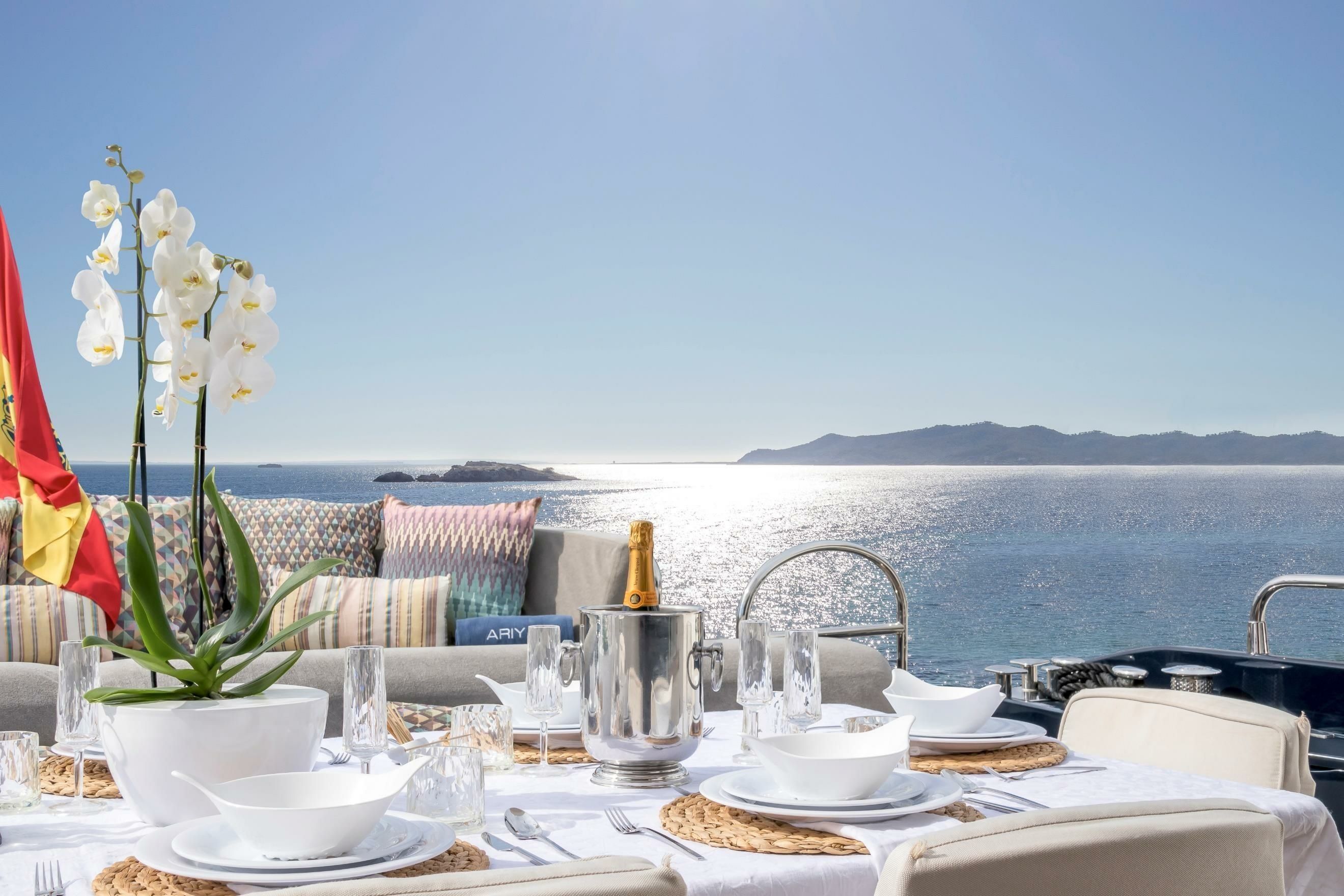 Sunseeker 84 | Ariyas