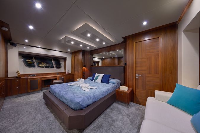 Sunseeker 84 | Ariyas