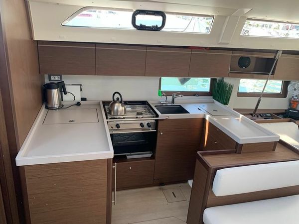 Beneteau Oceanis 51.1 | Olga