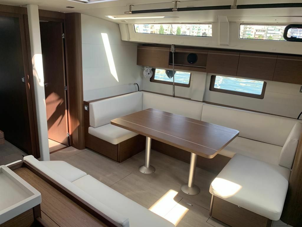 Beneteau Oceanis 51.1 | Olga
