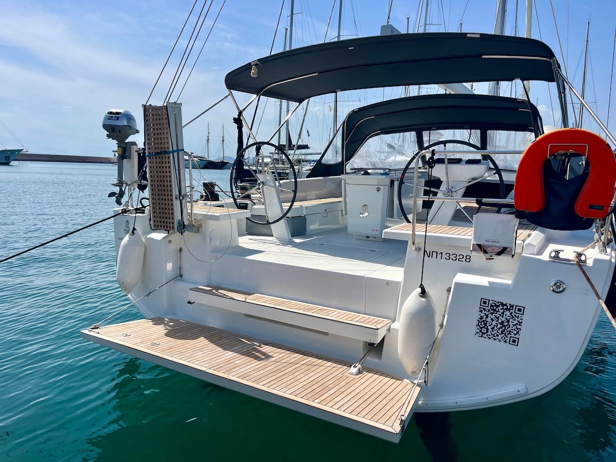 Beneteau Oceanis 51.1 | Olga