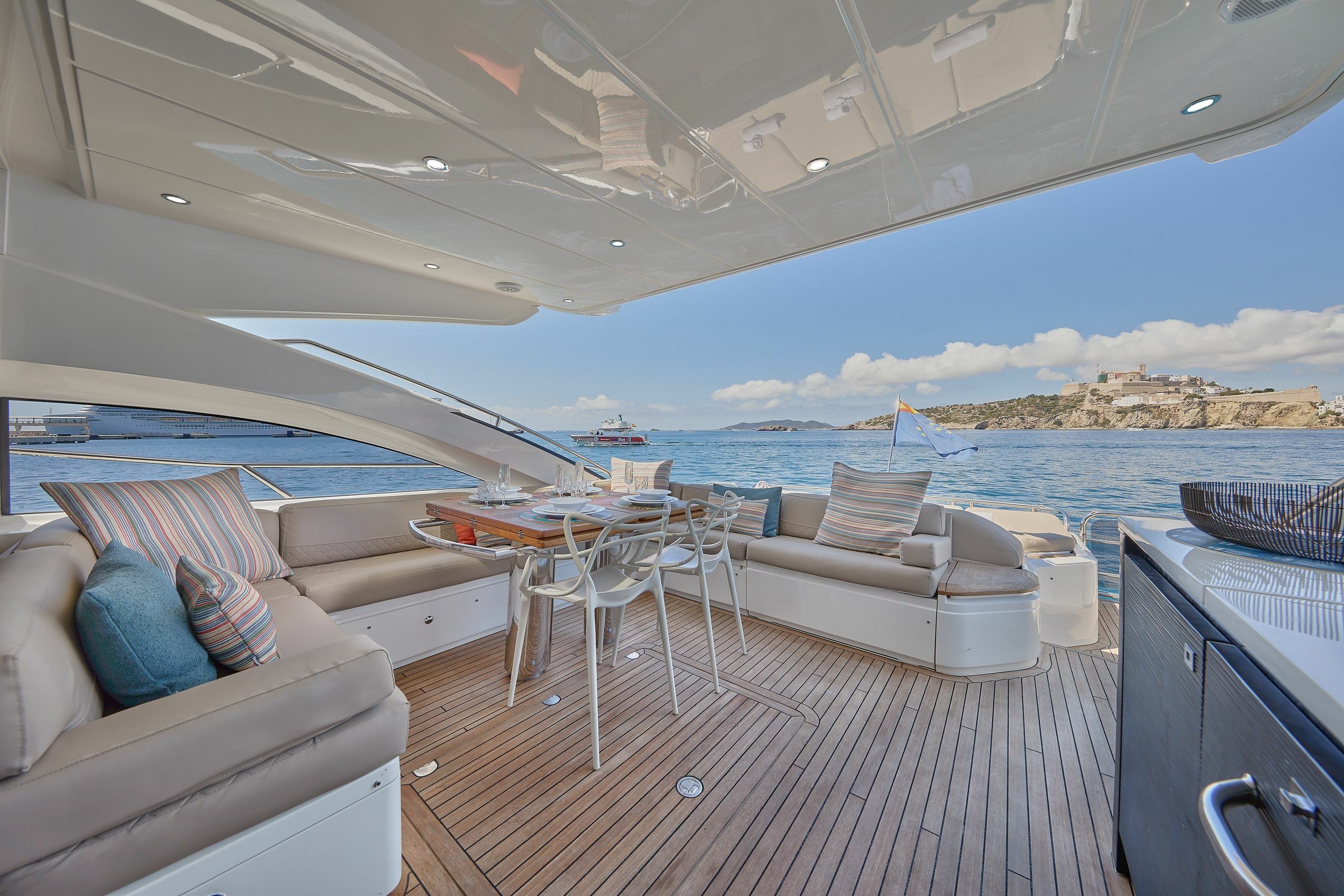 Princess 72 | Ruby Tuesday