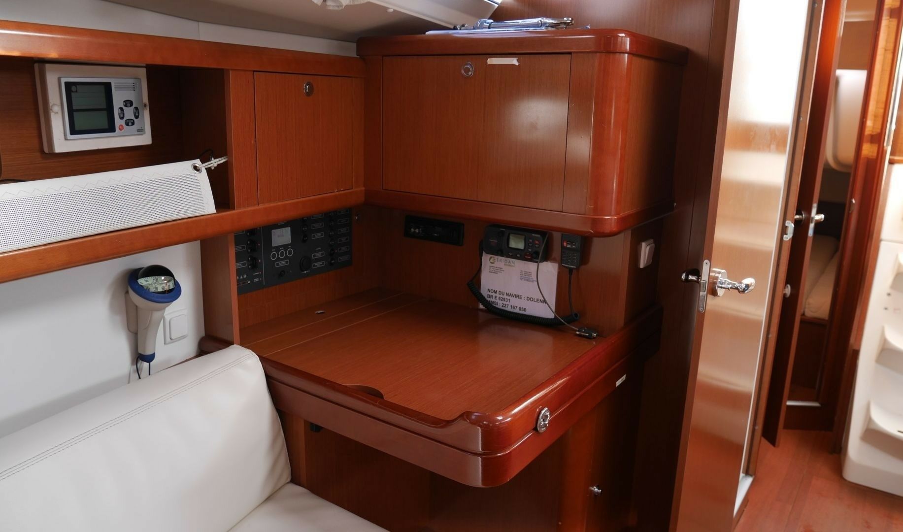 Beneteau Oceanis 37 | Dolenn
