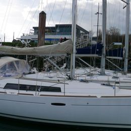 Beneteau Oceanis 37 | Dolenn
