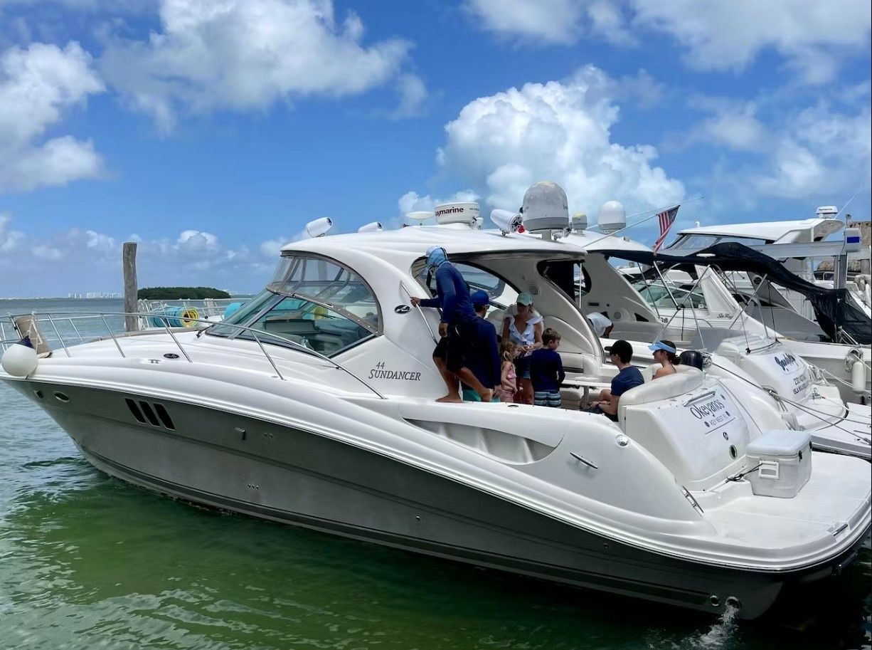Sea Ray Sundancer 44 | Okeyanos
