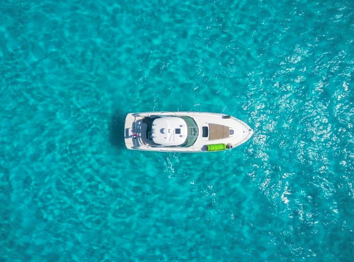 Sea Ray Sundancer 44 | Okeyanos