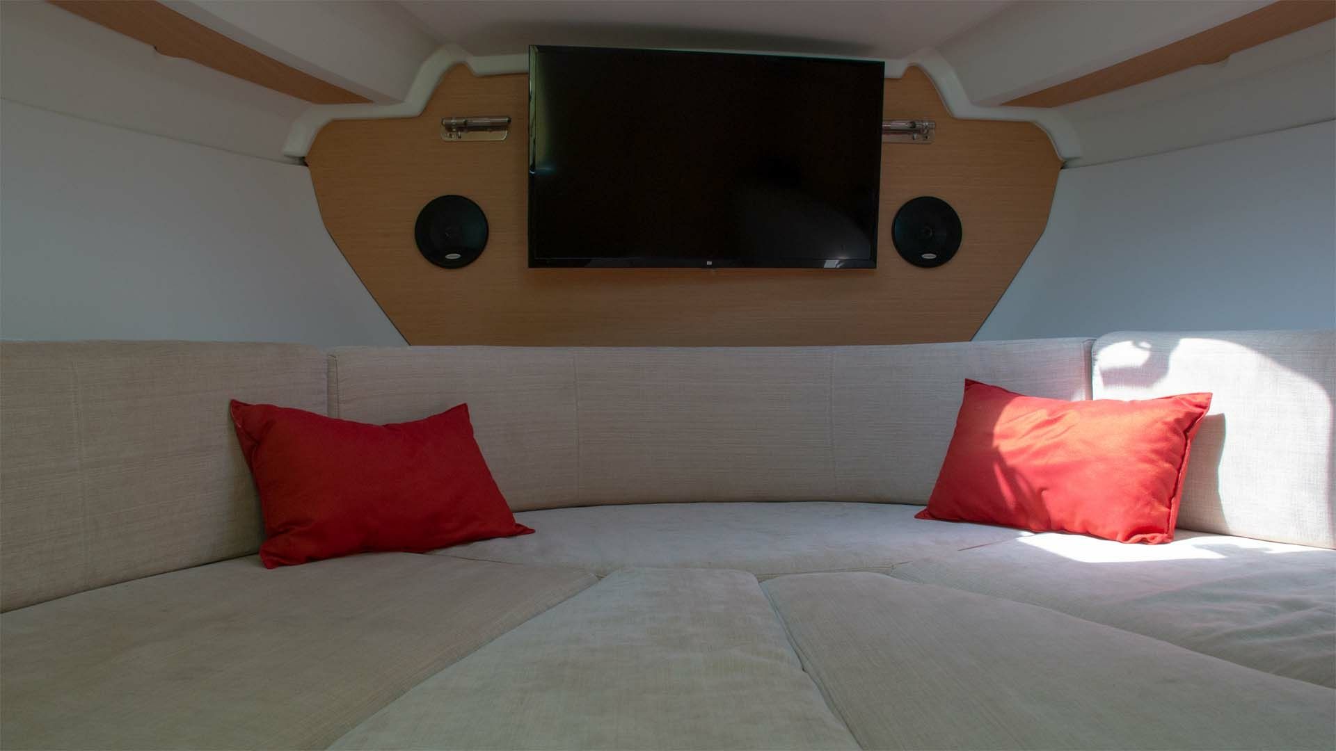 Beneteau Monte Carlo 27 | Mihali 1