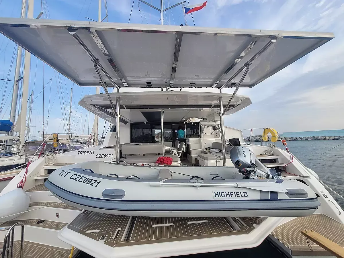 Leopard 50 | Trident