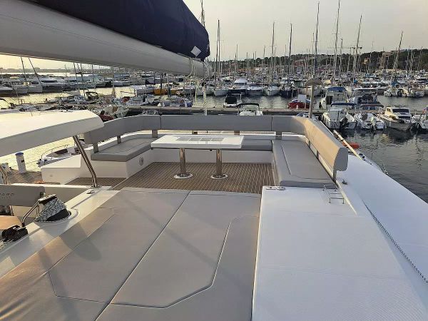 Leopard 50 | Trident