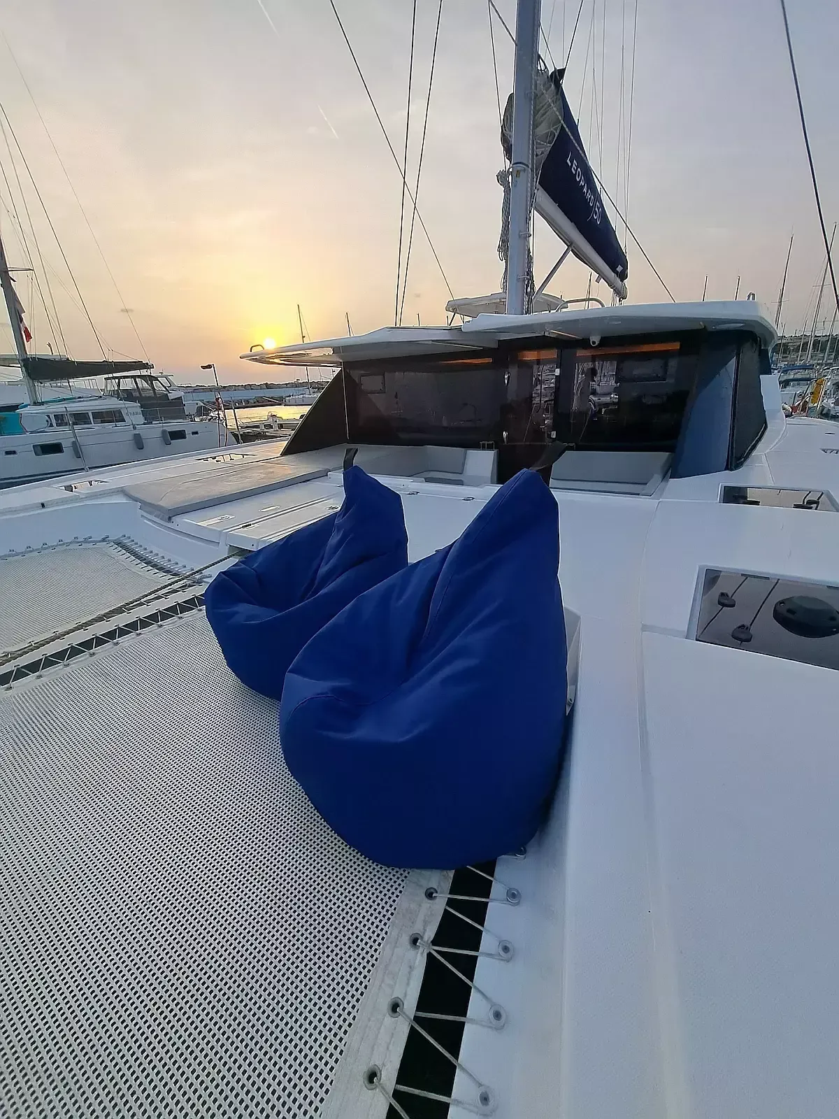 Leopard 50 | Trident