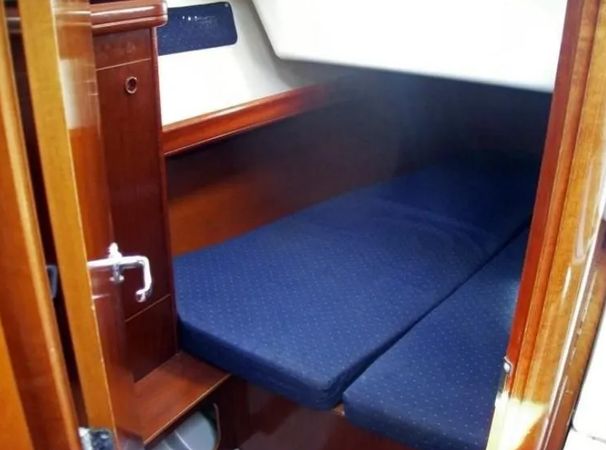 Beneteau Oceanis 393 | Tacoma