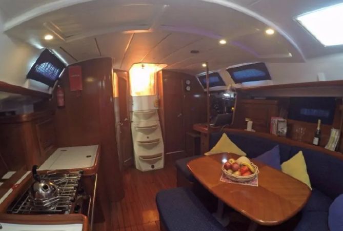 Beneteau Oceanis 393 | Tacoma