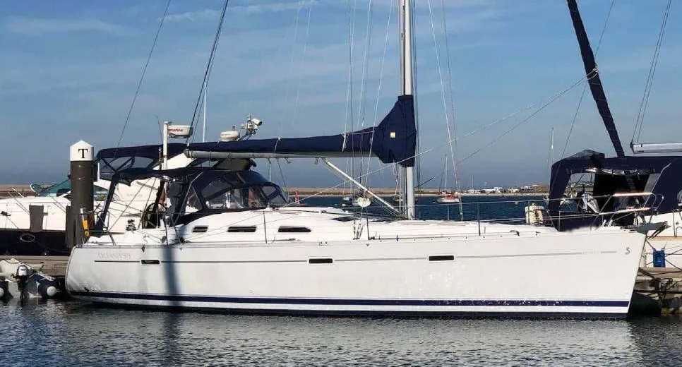 Beneteau Oceanis 393 | Tacoma
