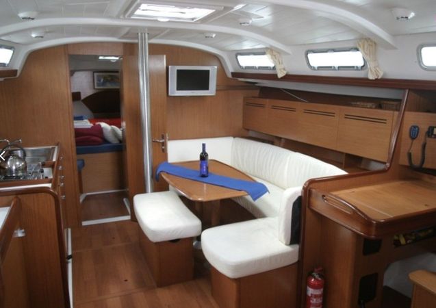 Beneteau Cyclades 43.4 | Windarina