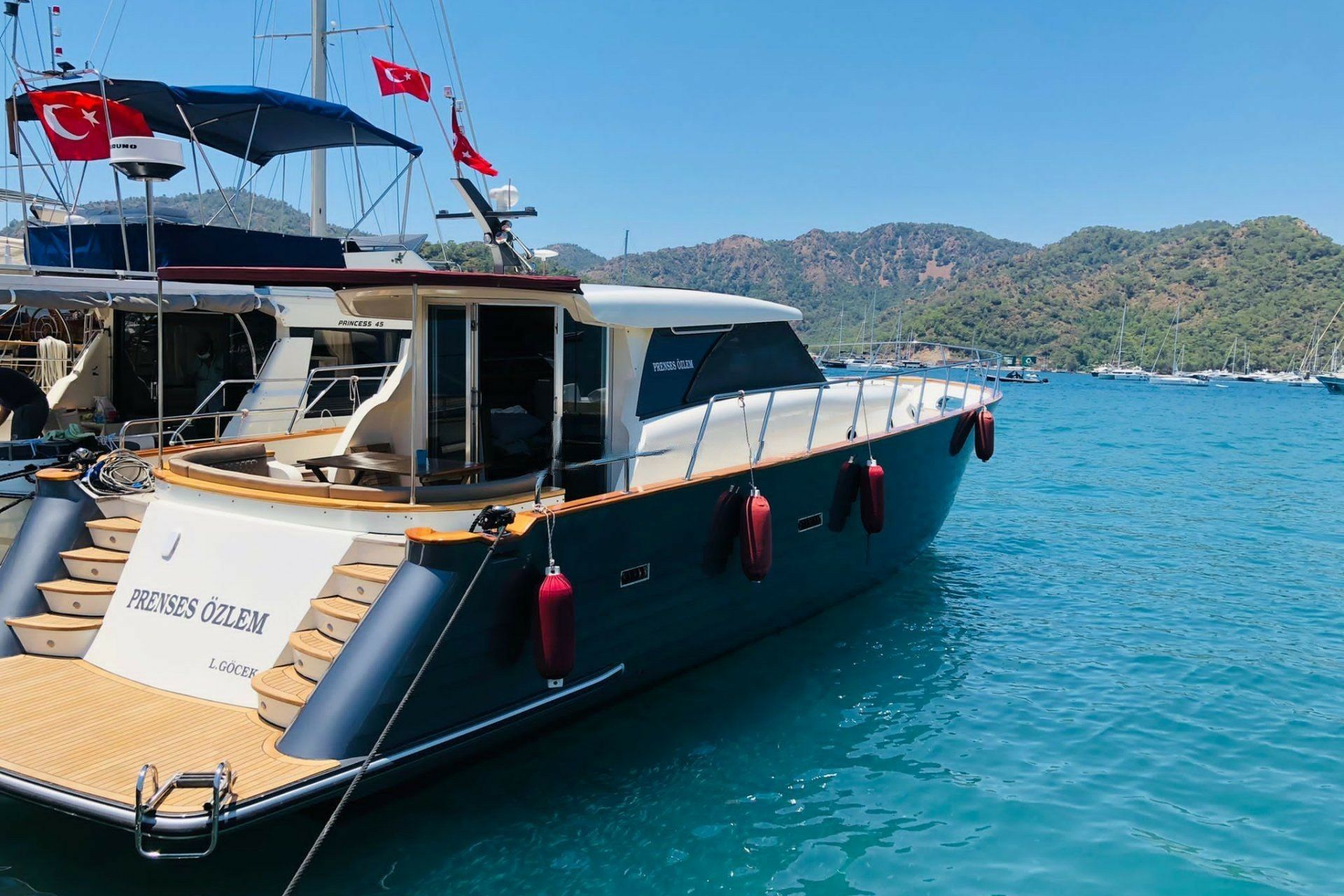 Custom Built 52 | Prenses Ozlem