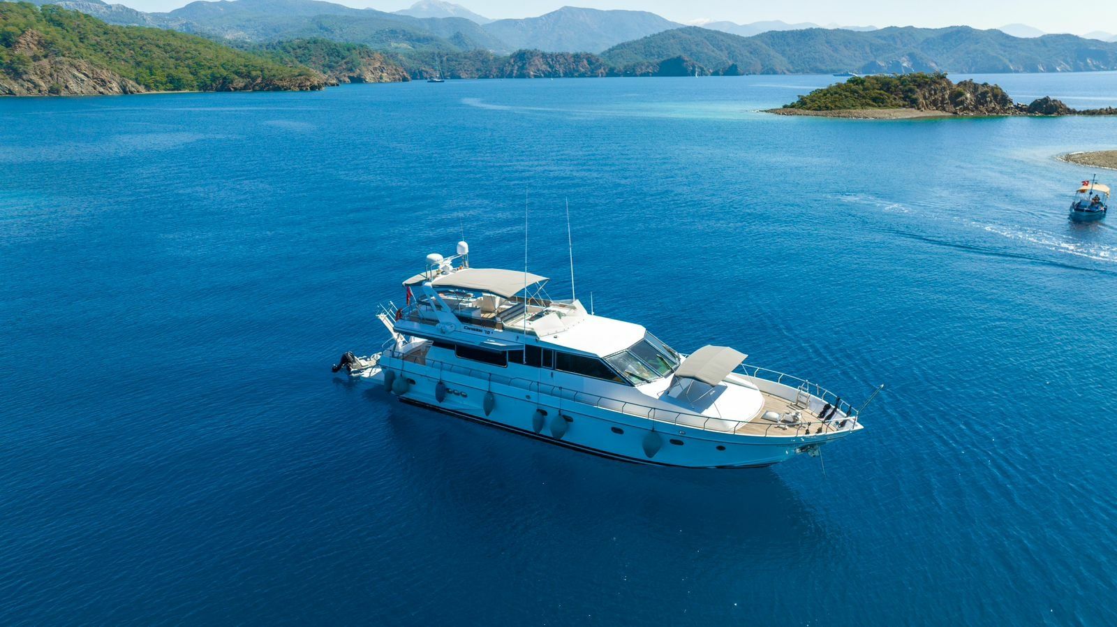 Canados 70 Fly | Esmeralda A