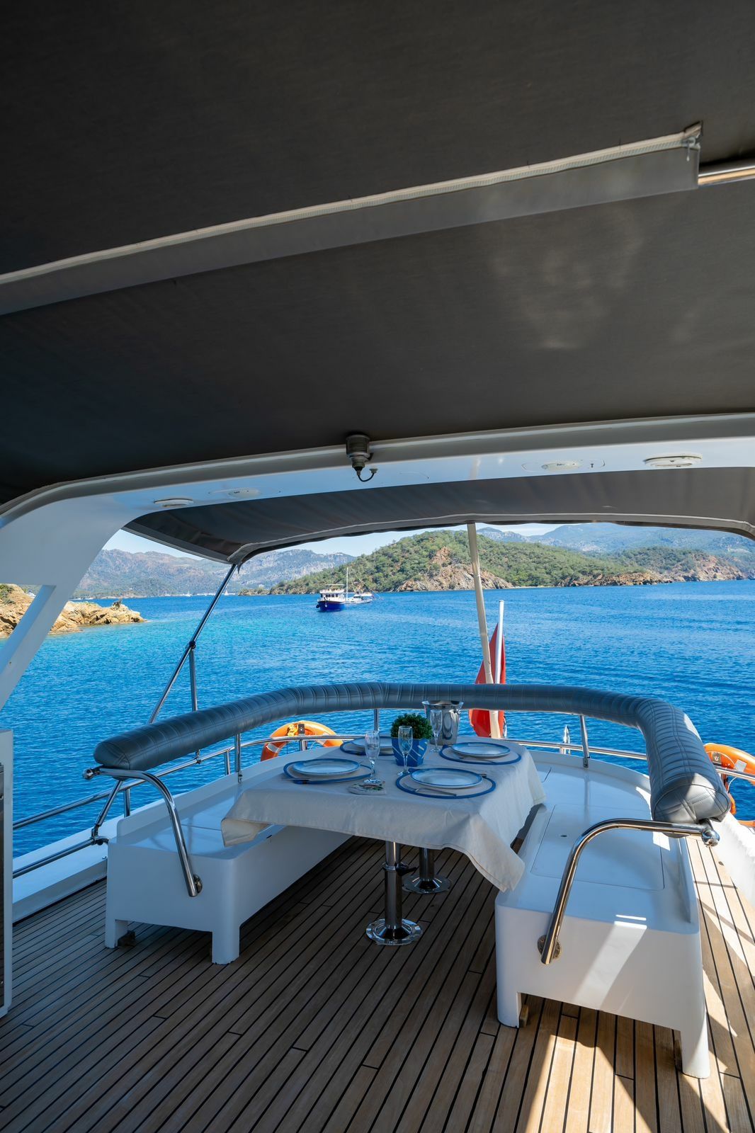 Canados 70 Fly | Esmeralda A