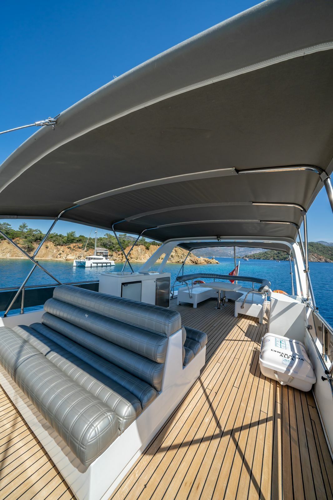 Canados 70 Fly | Esmeralda A