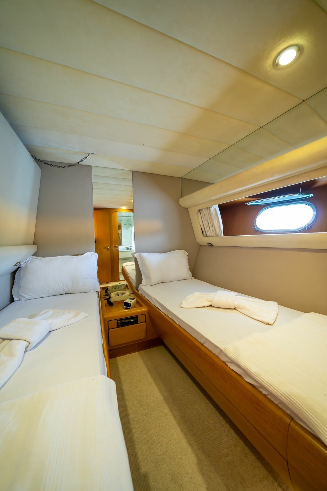 Canados 70 Fly | Esmeralda A