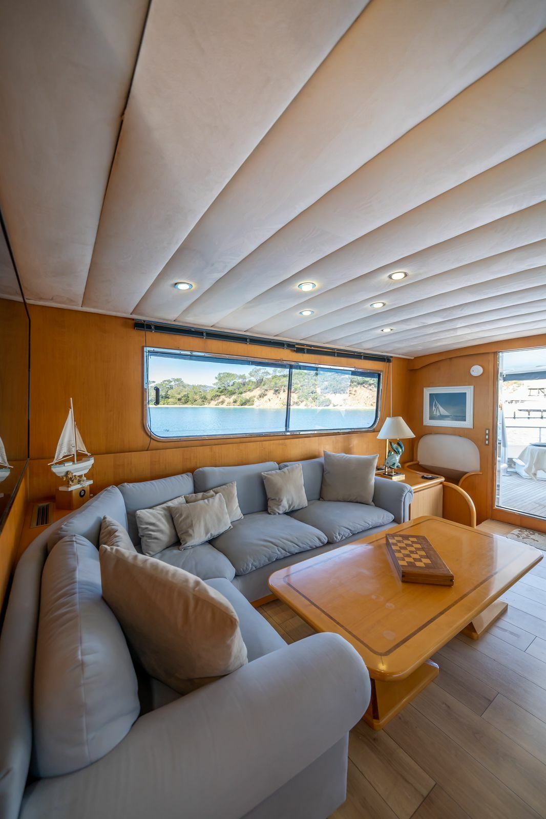 Canados 70 Fly | Esmeralda A