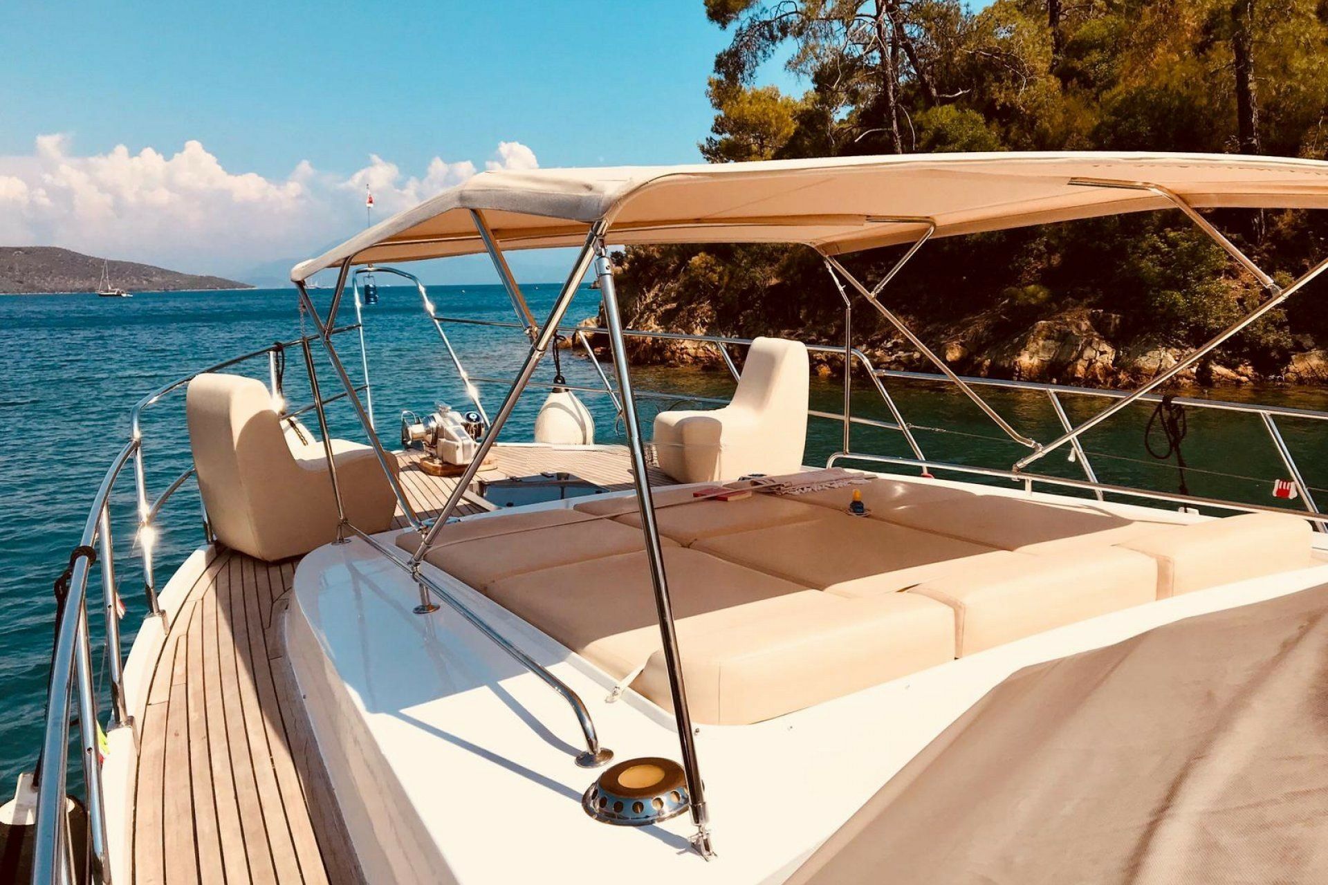 Custom Built 55 | Lagoon