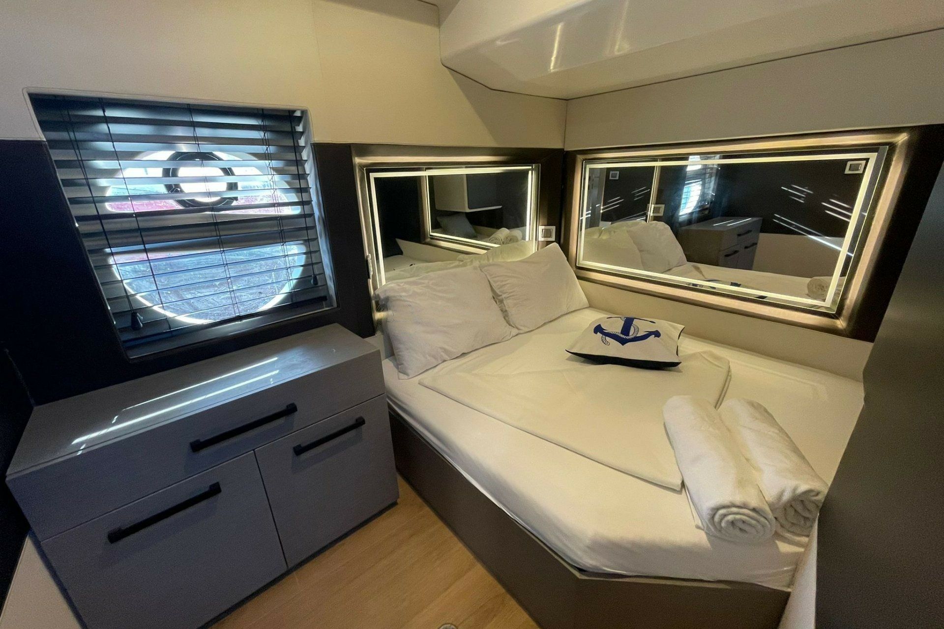 Custom Built 49 | Therapia