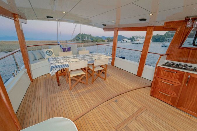 Custom Built 46 | Goldenlight