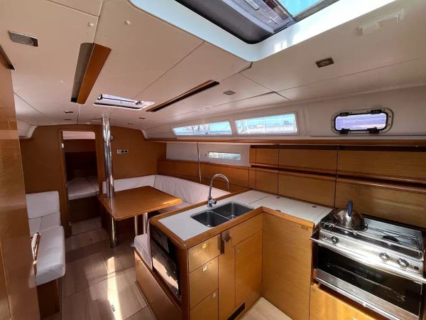 Jeanneau Sun Odyssey 379 | Esprit du Ponant