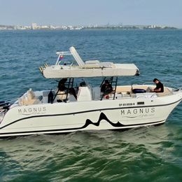 YachtCat 33 | Magnus