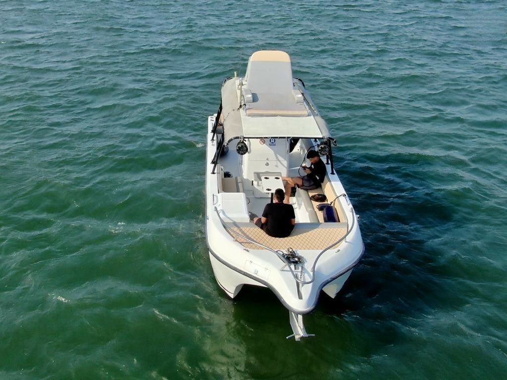 YachtCat 33 | Magnus