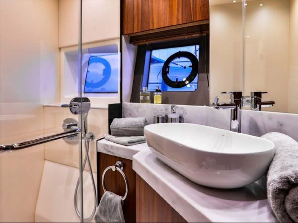 Sunseeker Manhattan 66 | Key West