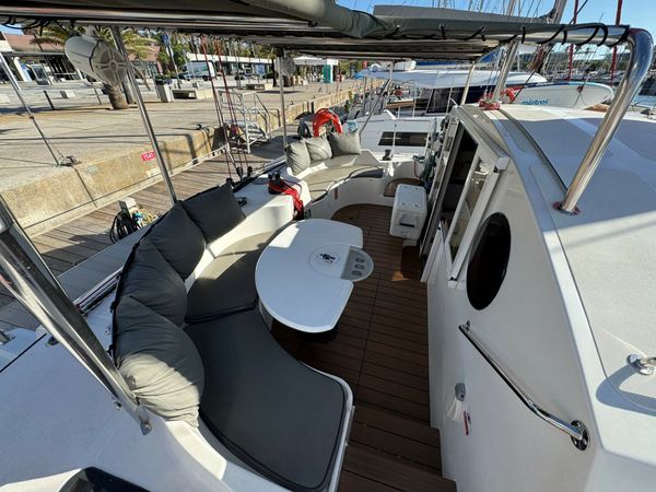 Outremer 42 | Blue Magic Cat